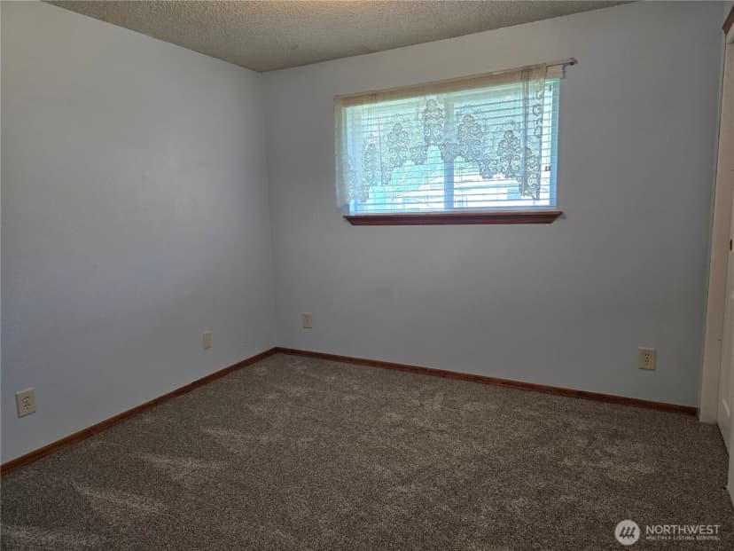 Property photo for 92 Clemans View Road, Selah photo 28