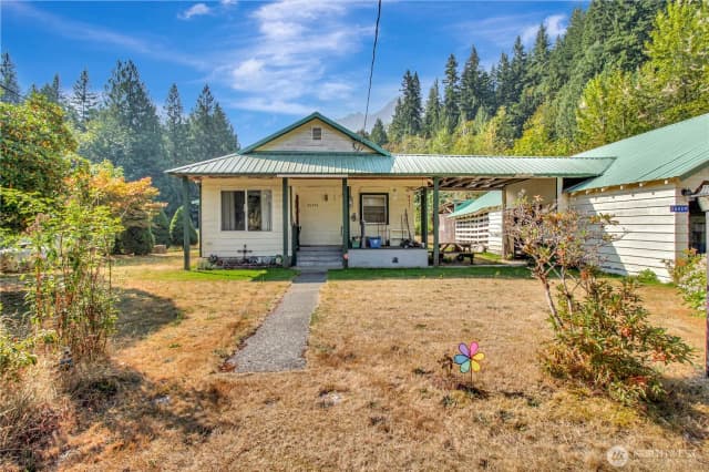 Property photo for 26429 469th Avenue Ne, Darrington photo 2
