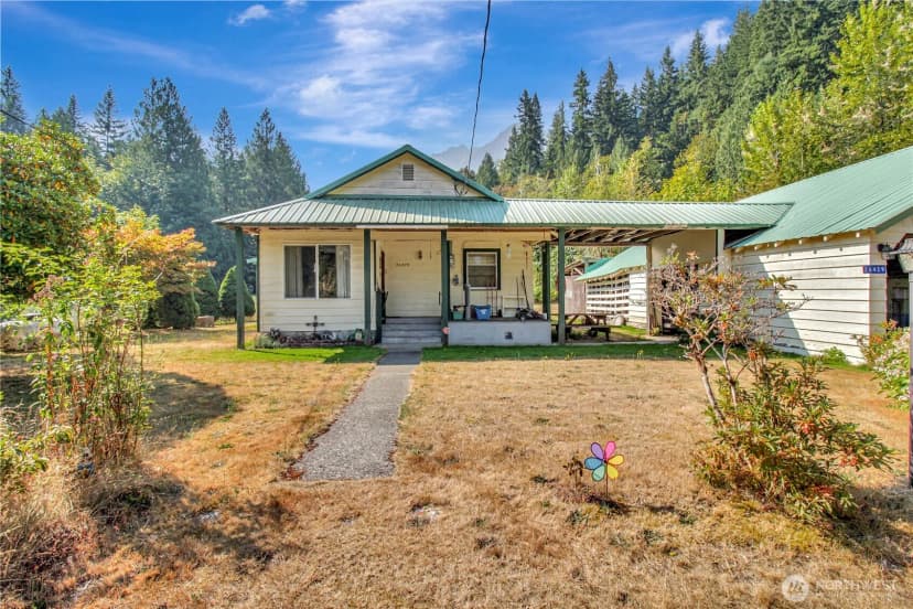 Property photo for 26429 469th Avenue Ne, Darrington photo 2