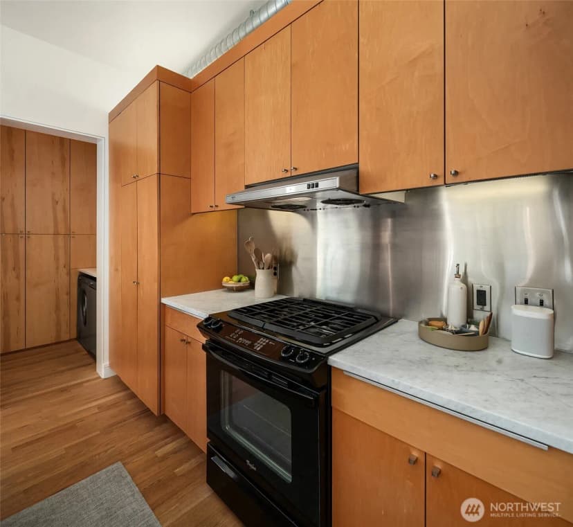 Property photo for 81 Vine Street #404, Seattle photo 19