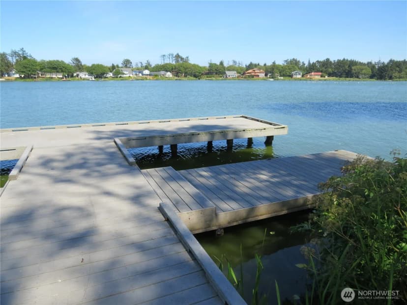 Property photo for 166 N Port Loop, Ocean Shores photo 8