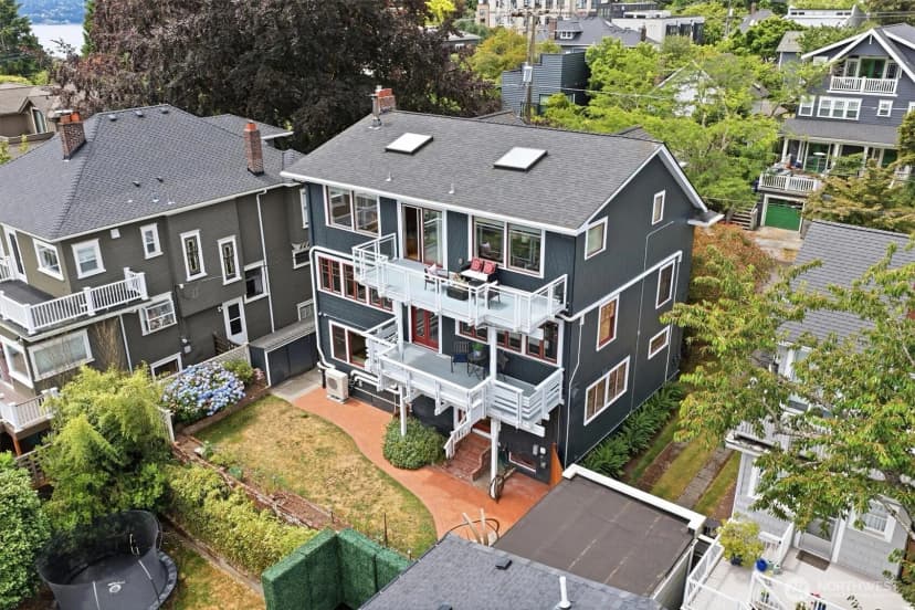 Property photo for 1518 4th Avenue N, Seattle photo 24