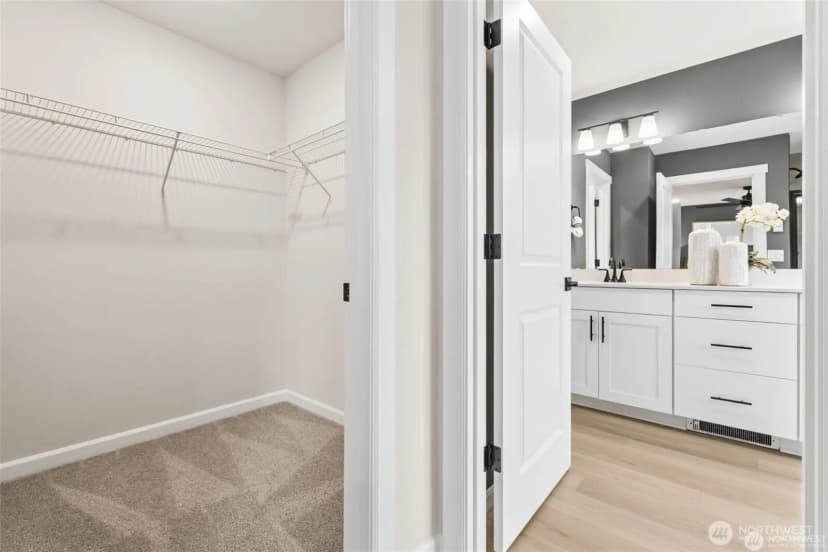 Property photo for 26930 187th Place Se #101, Covington photo 15