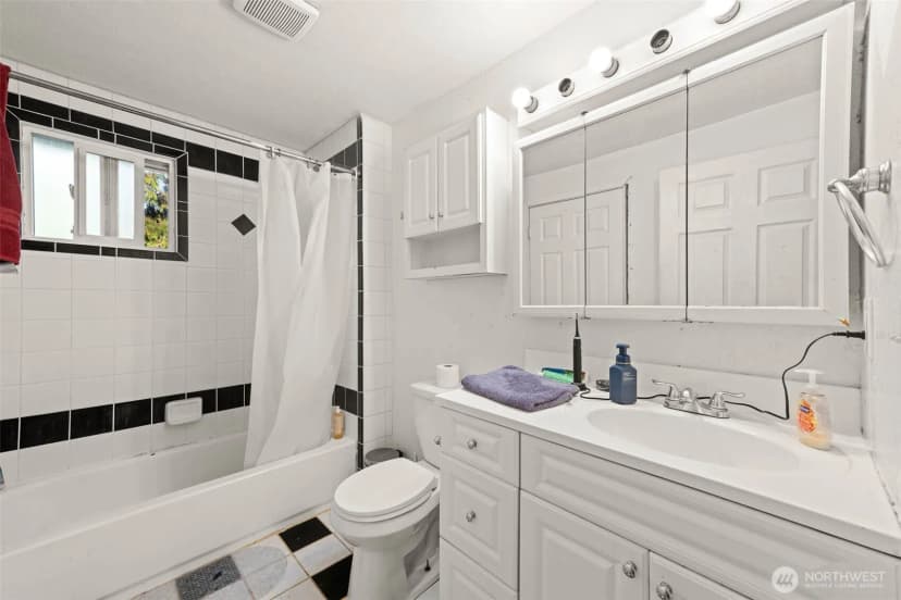 Property photo for 2515 15th Avenue Se, Olympia photo 19