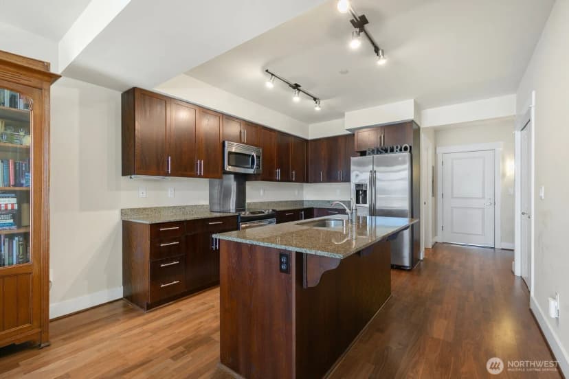Property photo for 699 John Street #516, Seattle photo 8