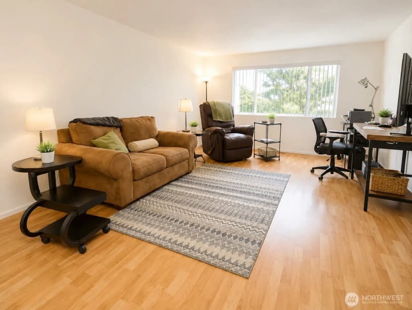 Property photo for 5719 Highway Place #6, Everett photo 3