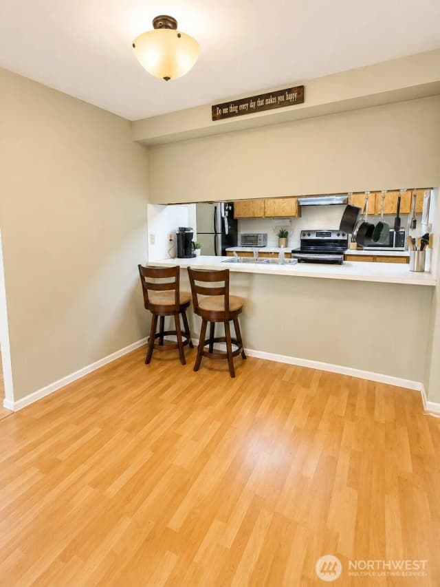 Property photo for 5719 Highway Place #6, Everett photo 2