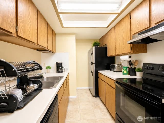 Property photo for 5719 Highway Place #6, Everett