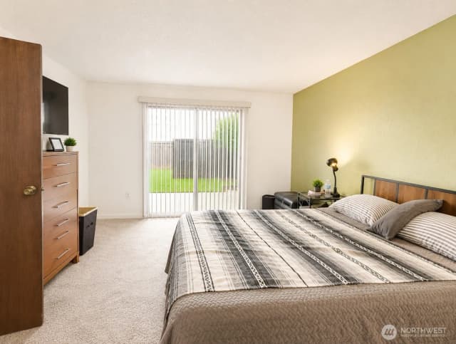 Property photo for 5719 Highway Place #6, Everett photo 4