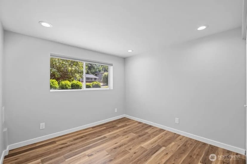 Property photo for 7360 Ne 145th Place, Kenmore photo 23