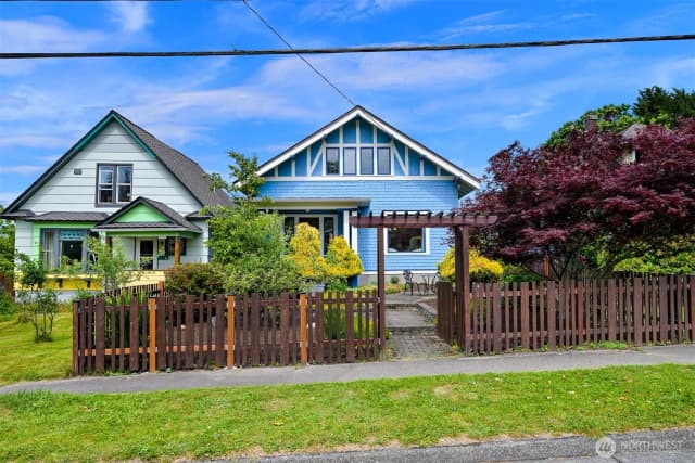 Property photo for 905 E Maple Street, Bellingham