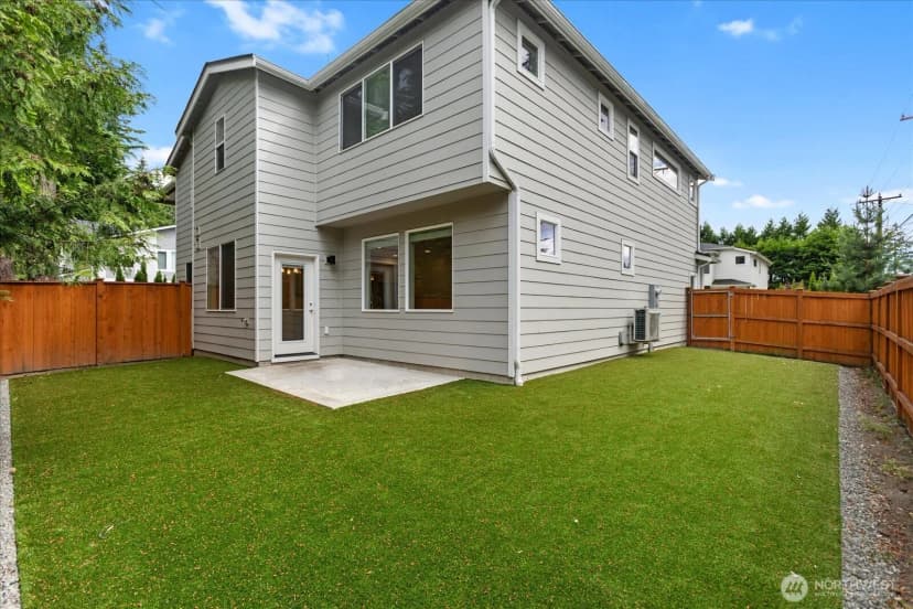 Property photo for 121 171st Place Sw #a, Bothell photo 30