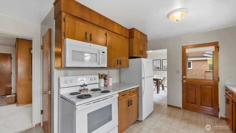 Property photo for 9533 14th Avenue Nw, Seattle photo 15