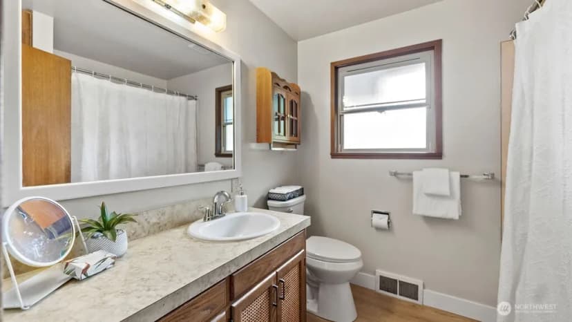 Property photo for 9533 14th Avenue Nw, Seattle photo 19