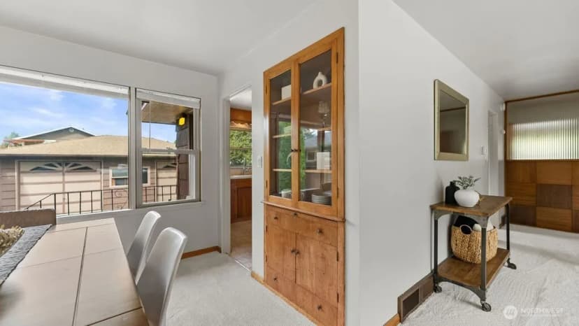 Property photo for 9533 14th Avenue Nw, Seattle photo 10