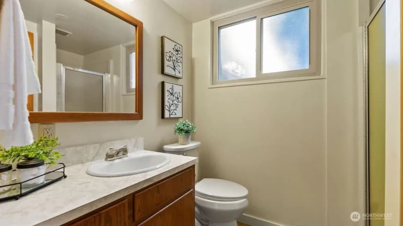 Property photo for 9533 14th Avenue Nw, Seattle photo 24