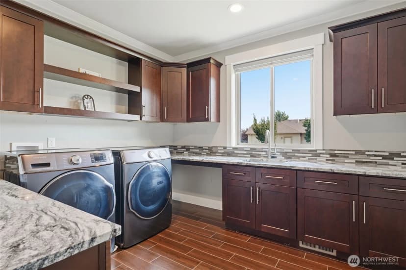 Property photo for 2303 W 49th Avenue, Kennewick photo 28