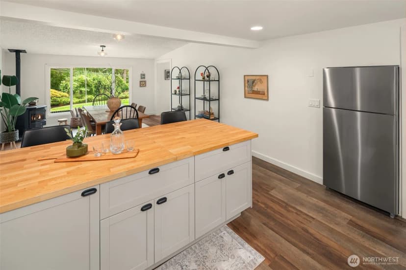 Property photo for 10206 Sw Quartermaster Drive, Vashon photo 7