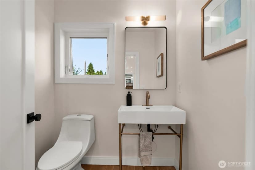 Property photo for 8148 13th Avenue Sw, Seattle photo 13