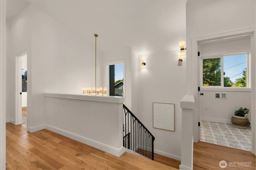 Property photo for 8148 13th Avenue Sw, Seattle photo 15