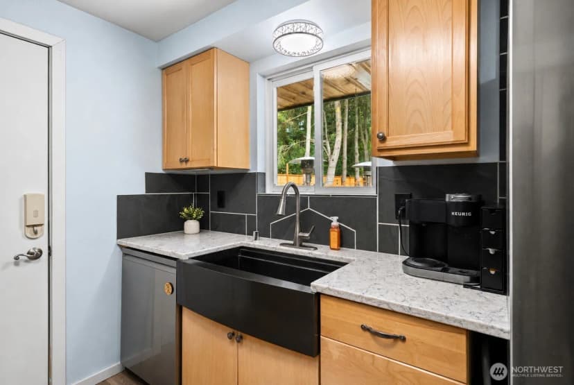 Property photo for 1808 Wellington Drive, Oak Harbor photo 8