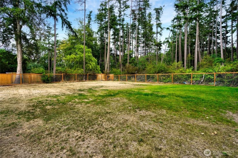 Property photo for 1808 Wellington Drive, Oak Harbor photo 17