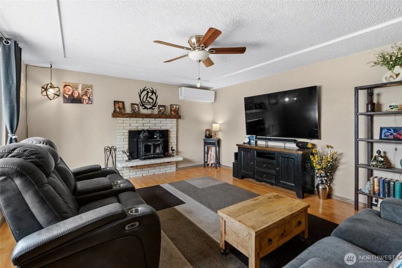 Property photo for 1808 Wellington Drive, Oak Harbor photo 6