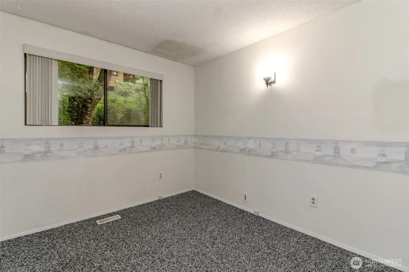Property photo for 4917 145th Avenue Se, Bellevue photo 13