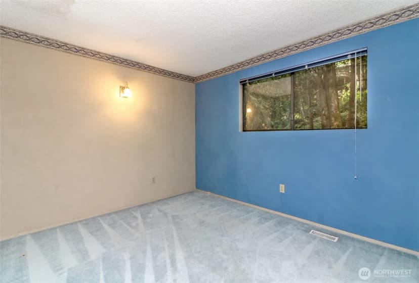 Property photo for 4917 145th Avenue Se, Bellevue photo 14