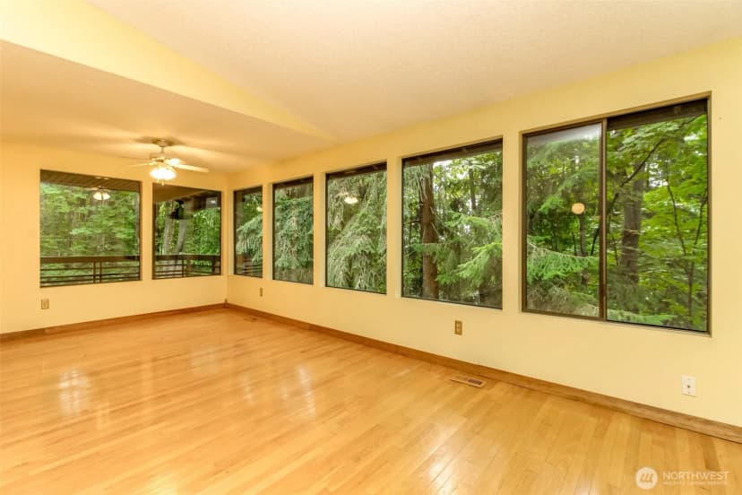 Property photo for 4917 145th Avenue Se, Bellevue photo 7
