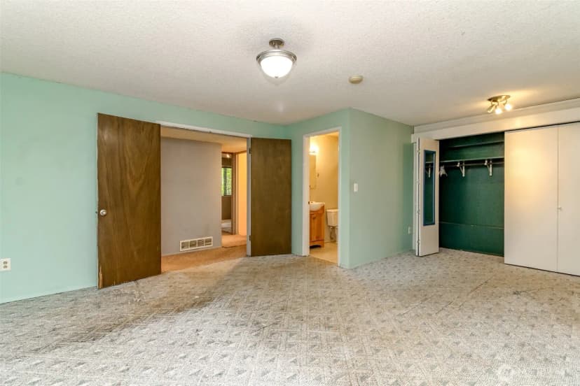 Property photo for 4917 145th Avenue Se, Bellevue photo 23