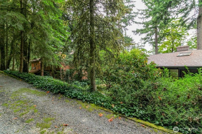Property photo for 4917 145th Avenue Se, Bellevue photo 29