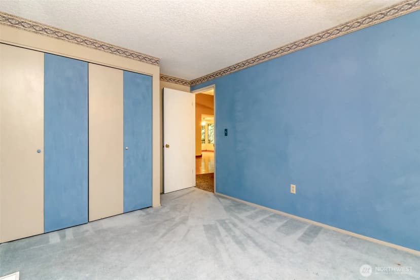 Property photo for 4917 145th Avenue Se, Bellevue photo 15