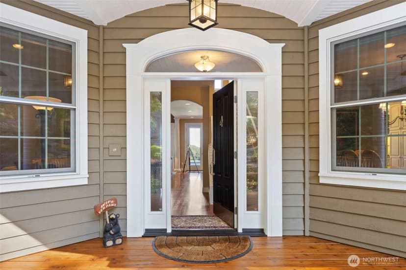 Property photo for 3696 Lavender Lane Ne, Bainbridge Island photo 8