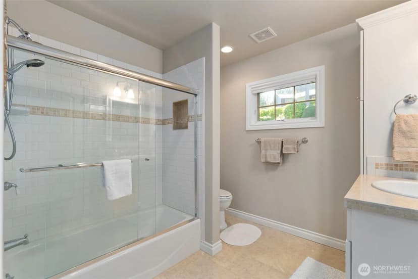 Property photo for 3696 Lavender Lane Ne, Bainbridge Island photo 31