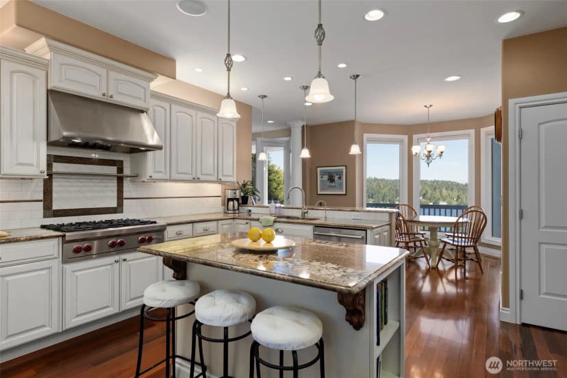 Property photo for 3696 Lavender Lane Ne, Bainbridge Island photo 16
