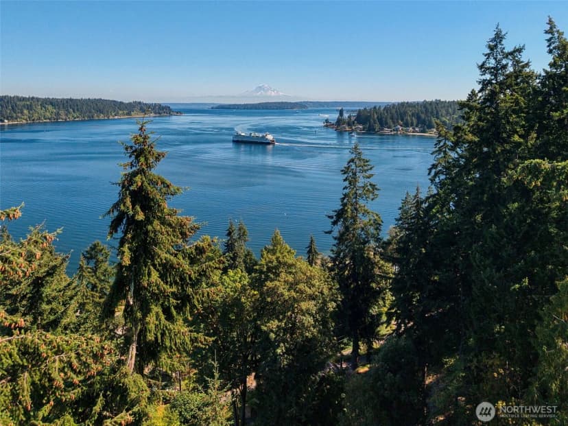 Property photo for 3696 Lavender Lane Ne, Bainbridge Island photo 3
