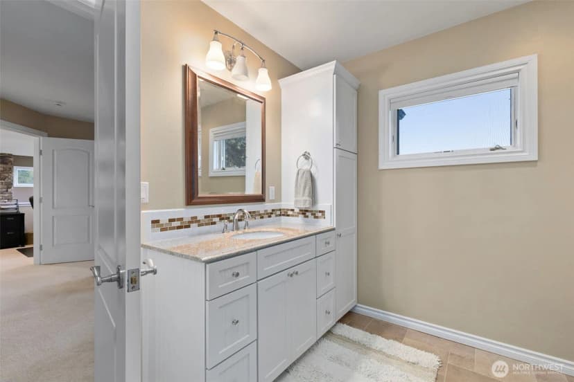 Property photo for 3696 Lavender Lane Ne, Bainbridge Island photo 27