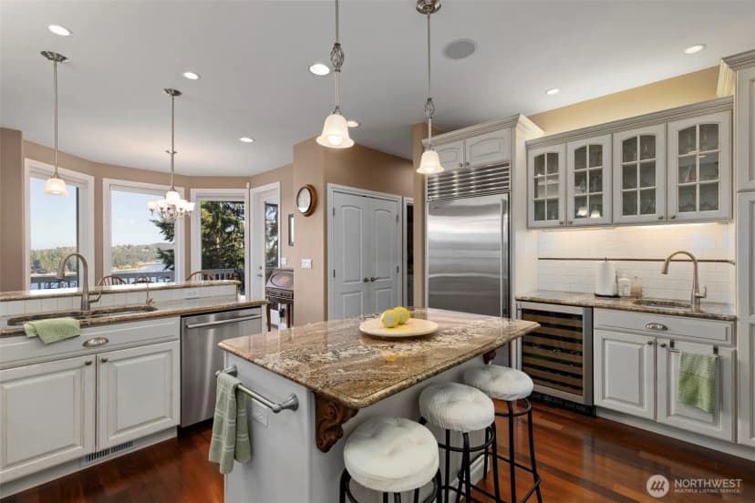 Property photo for 3696 Lavender Lane Ne, Bainbridge Island photo 17