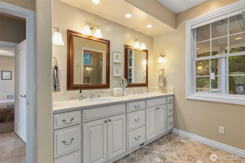 Property photo for 3696 Lavender Lane Ne, Bainbridge Island photo 23