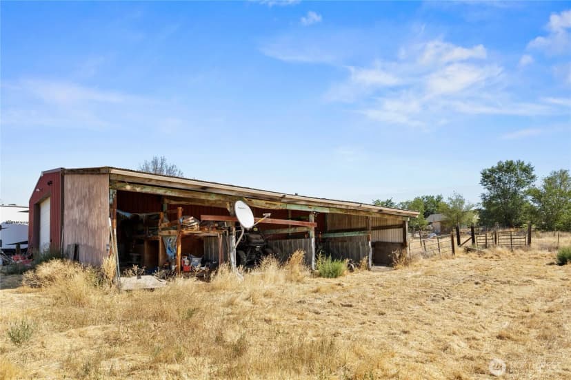 Property photo for 10 Birdsdale Road, Selah photo 20