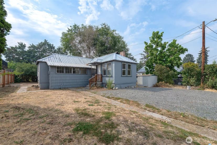 Property photo for 504 Ramona Avenue, Wenatchee photo 4