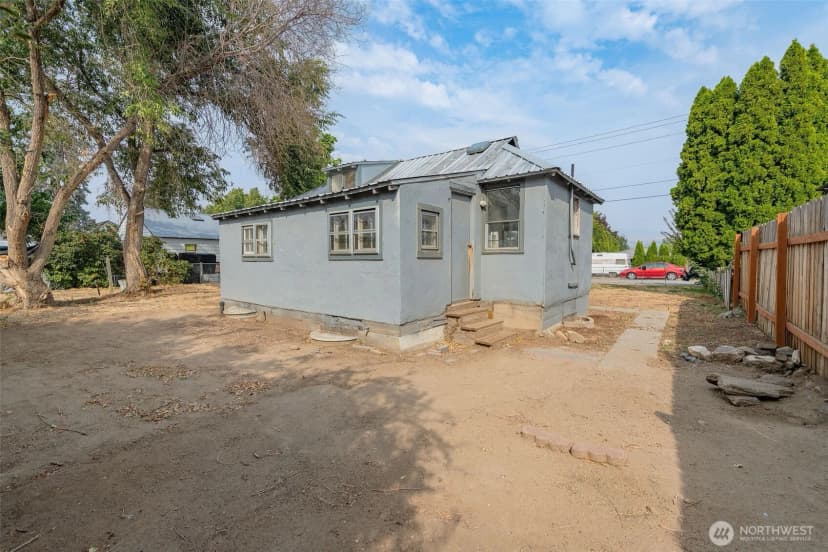 Property photo for 504 Ramona Avenue, Wenatchee photo 10