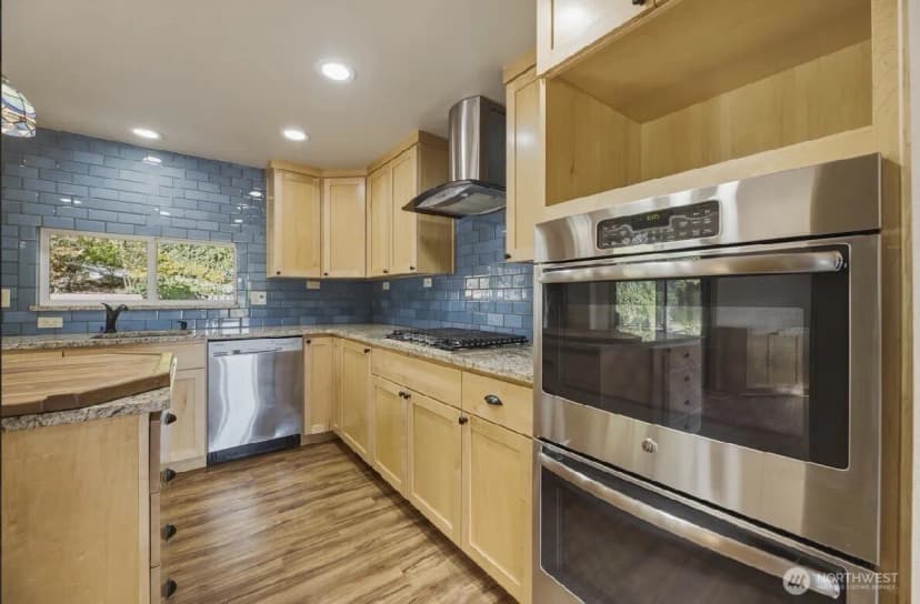 Property photo for 312 Antonie Avenue N, Eatonville photo 11