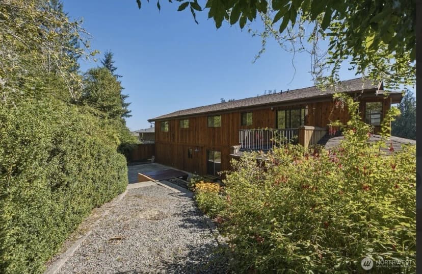 Property photo for 312 Antonie Avenue N, Eatonville photo 32