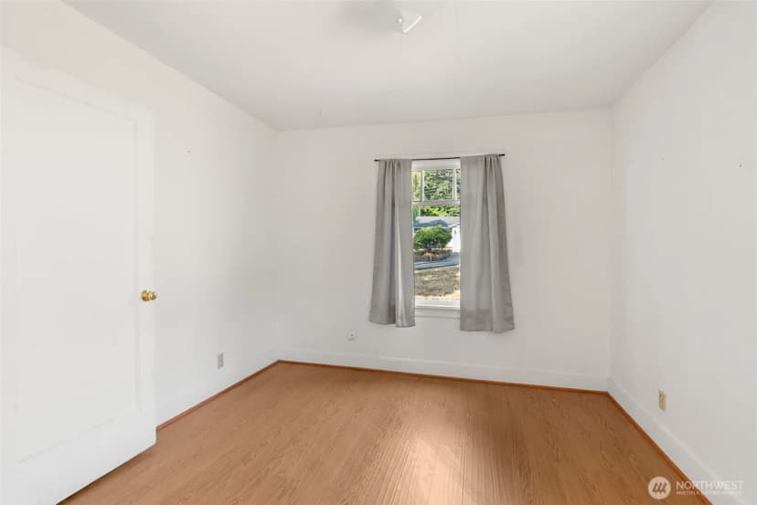 Property photo for 722 S 4th Avenue Sw, Olympia photo 14