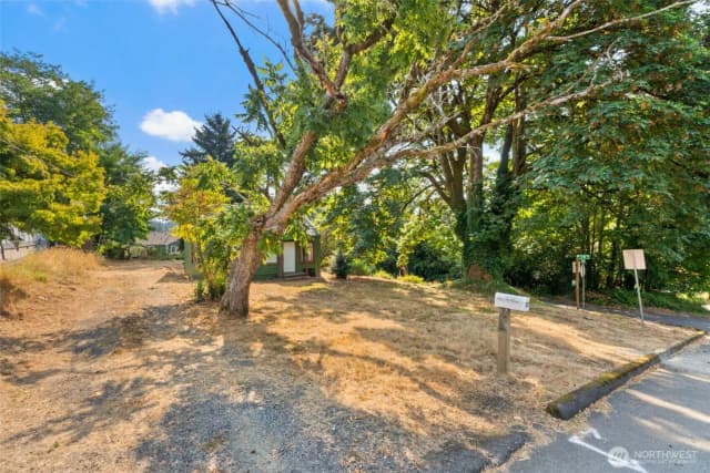 Property photo for 722 S 4th Avenue Sw, Olympia photo 4
