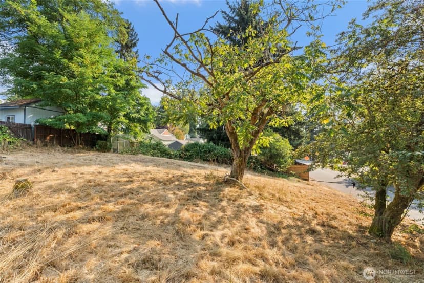 Property photo for 722 S 4th Avenue Sw, Olympia photo 18