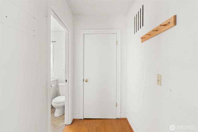 Property photo for 722 S 4th Avenue Sw, Olympia photo 16