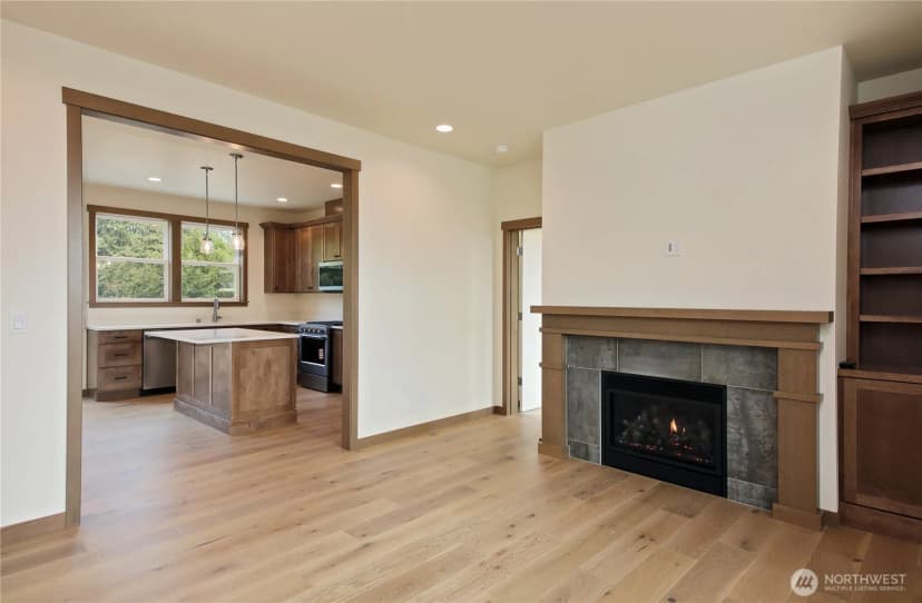 Property photo for 2439 Cambridge Court, Langley photo 7
